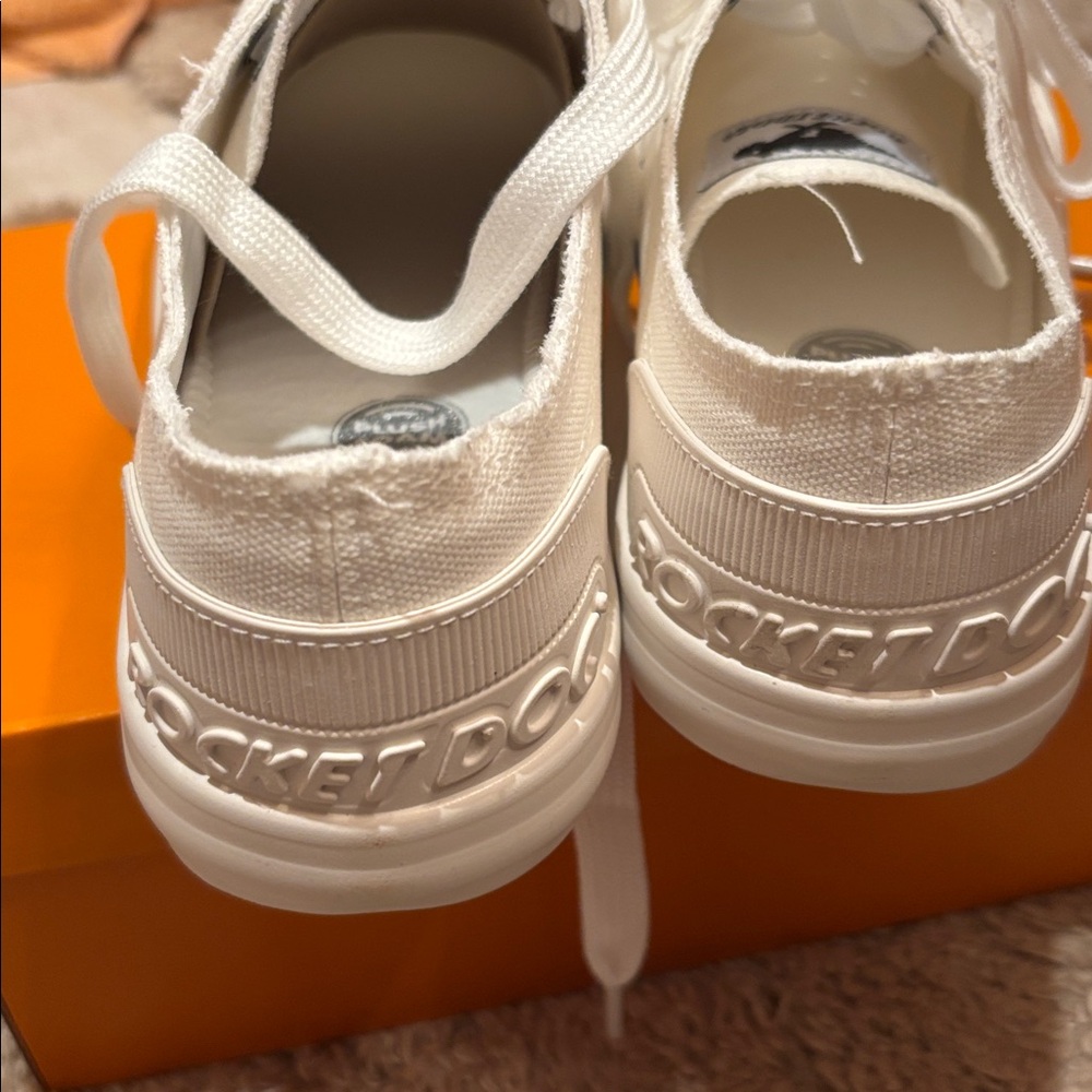 NWT ROCKET DOG Jazzin White Canvas Sneakers tennis shoes 8.5 - Picture 4 of 12